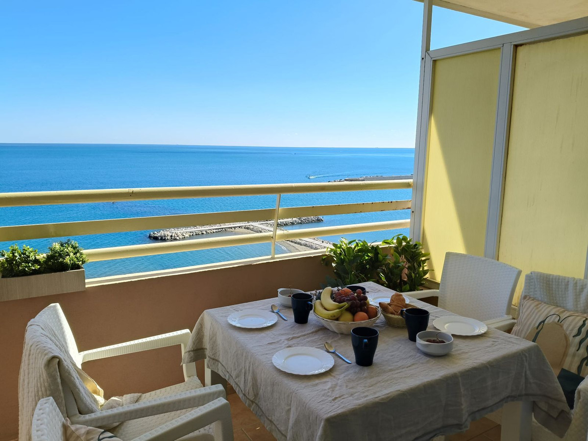 1 Bed Apartment for sale in Fuengirola Costa Del Sol, Málaga, Spain