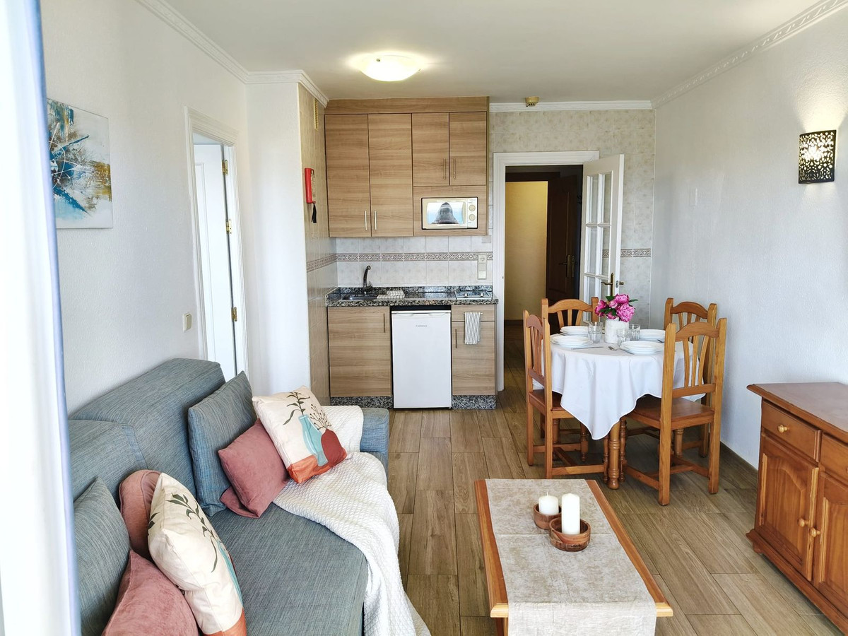 1 Bed Apartment for sale in Fuengirola Costa Del Sol, Málaga, Spain