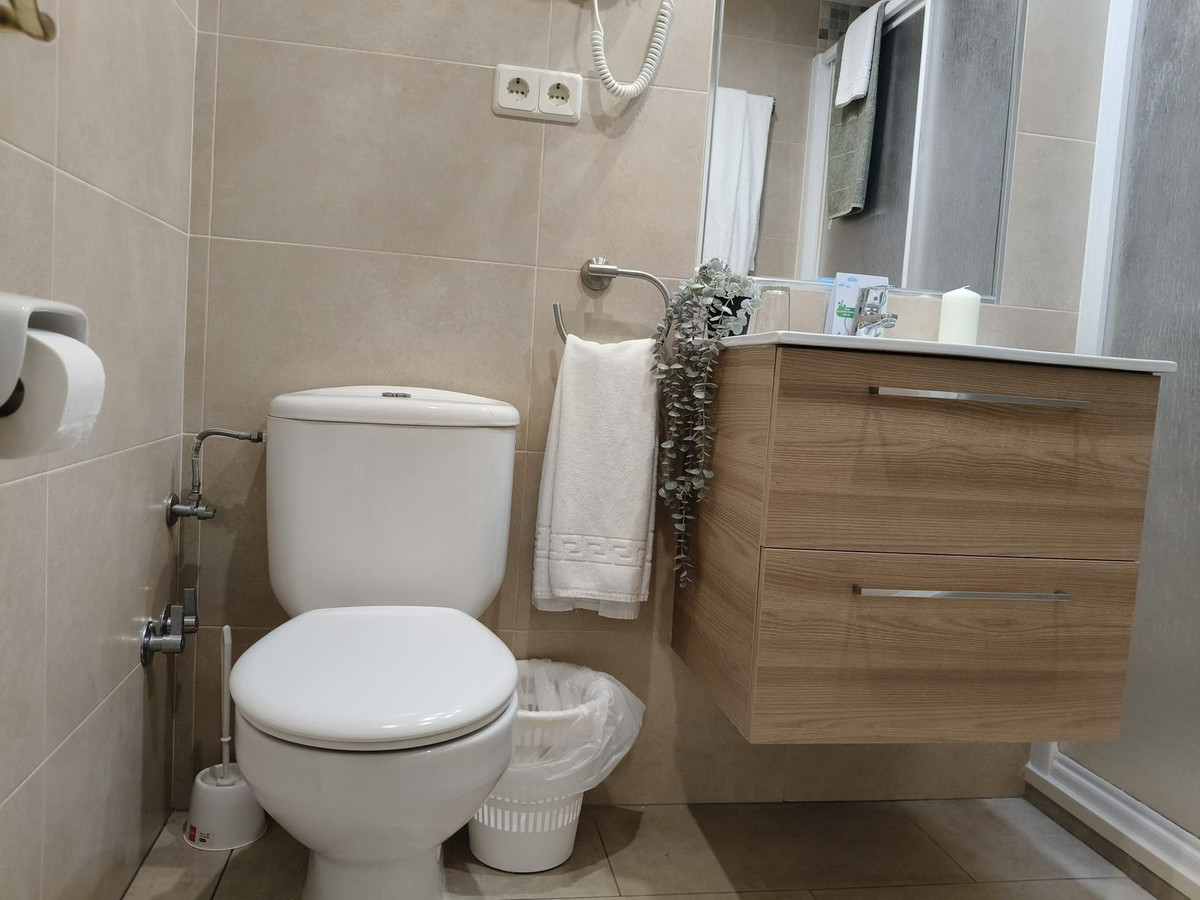 1 Bed Apartment for sale in Fuengirola Costa Del Sol, Málaga, Spain