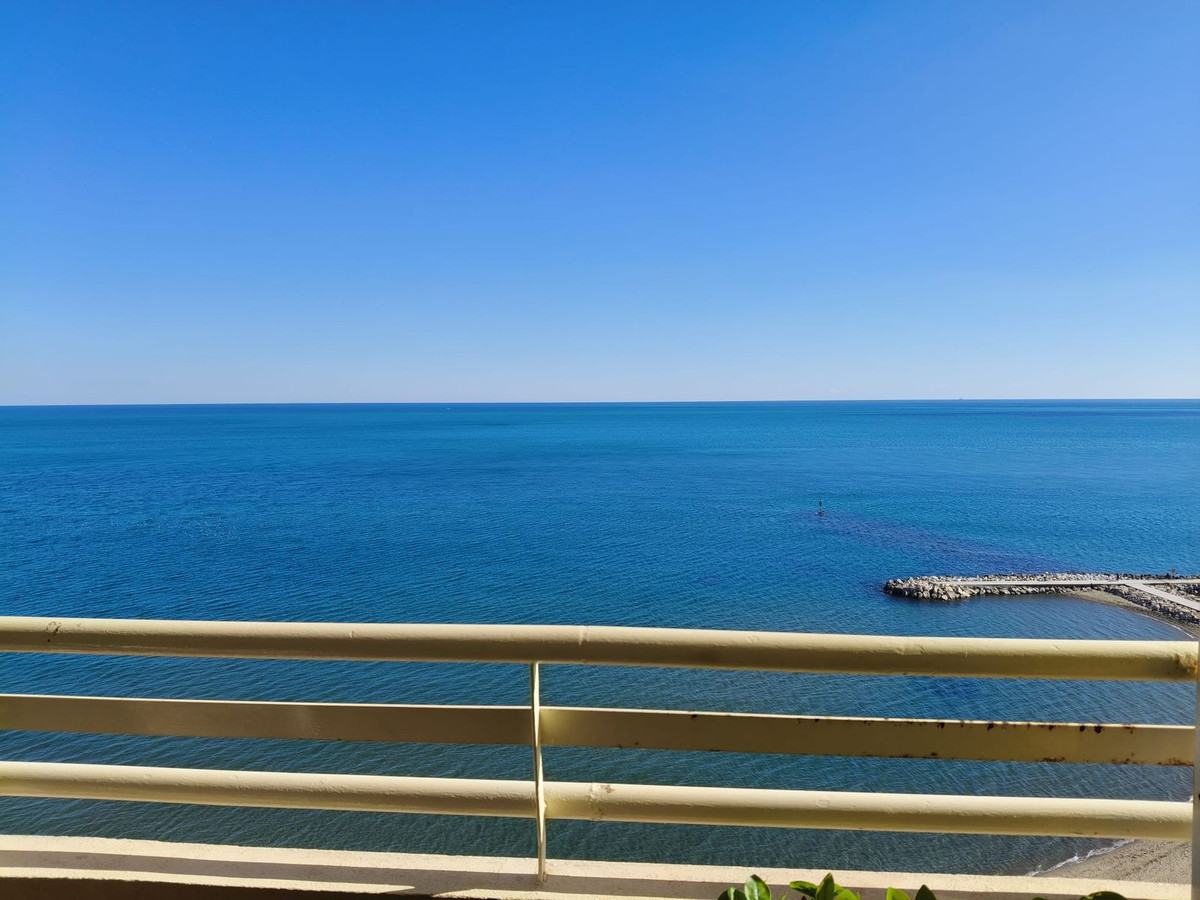 1 Bed Apartment for sale in Fuengirola Costa Del Sol, Málaga, Spain