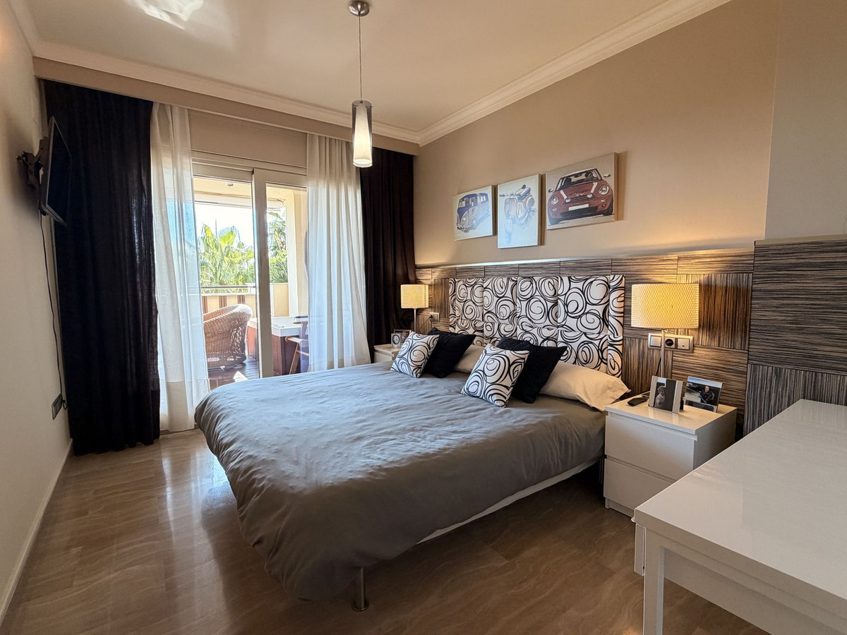 2 Bed Apartment for sale in Sierra Blanca Costa Del Sol, Málaga, Spain