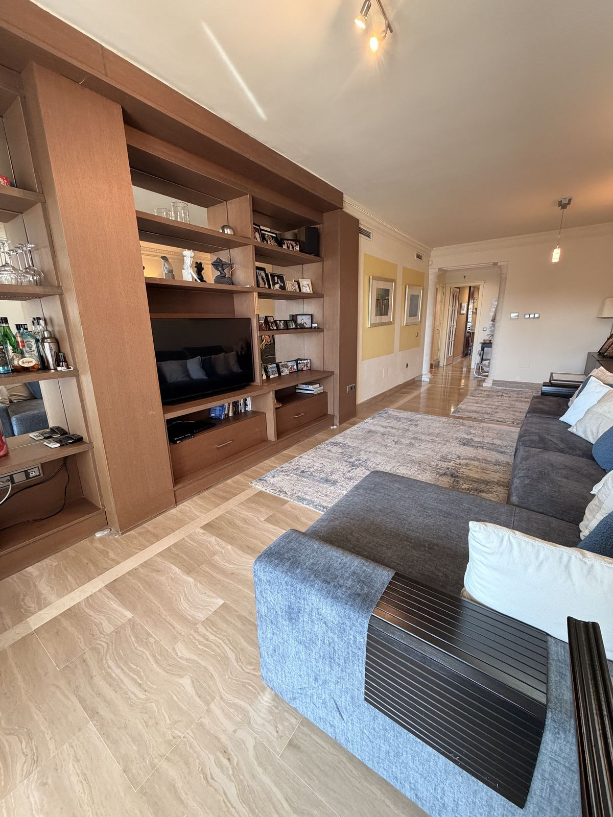 2 Bed Apartment for sale in Sierra Blanca Costa Del Sol, Málaga, Spain