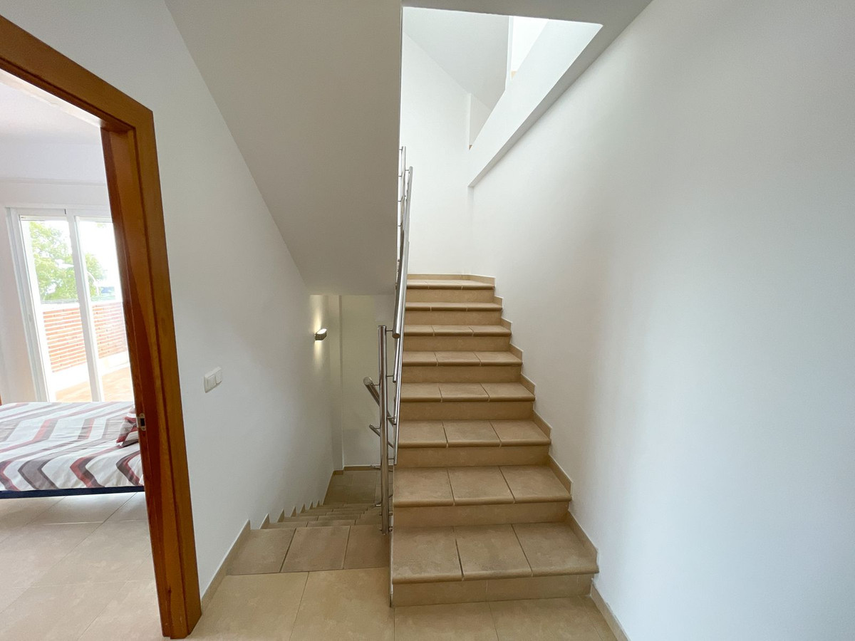 Se vende Pareada de 3 dormitorios en Costa Del Sol, Málaga, España