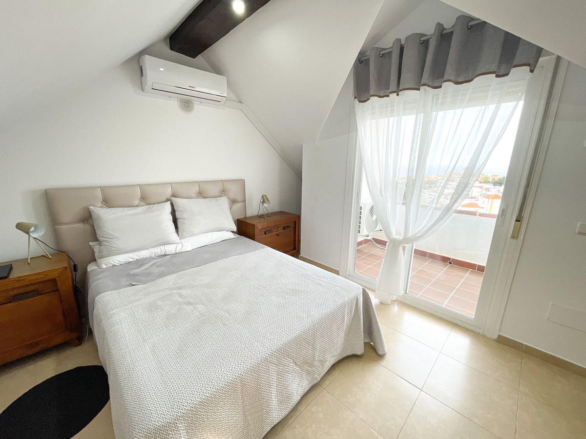 Se vende Pareada de 3 dormitorios en Costa Del Sol, Málaga, España