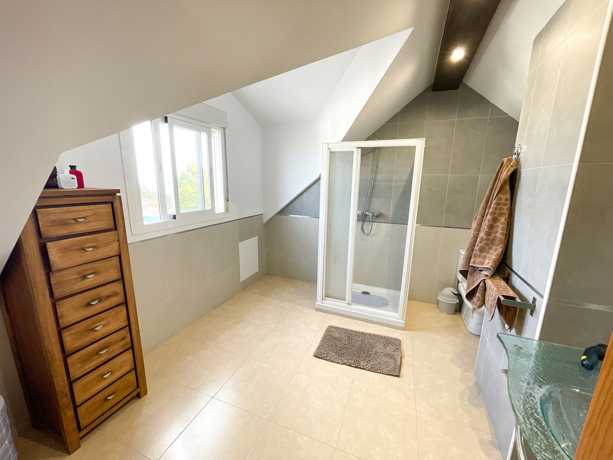 Se vende Pareada de 3 dormitorios en Costa Del Sol, Málaga, España