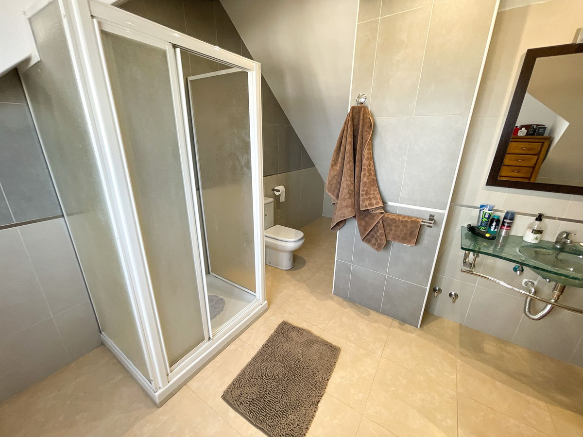 Se vende Pareada de 3 dormitorios en Costa Del Sol, Málaga, España