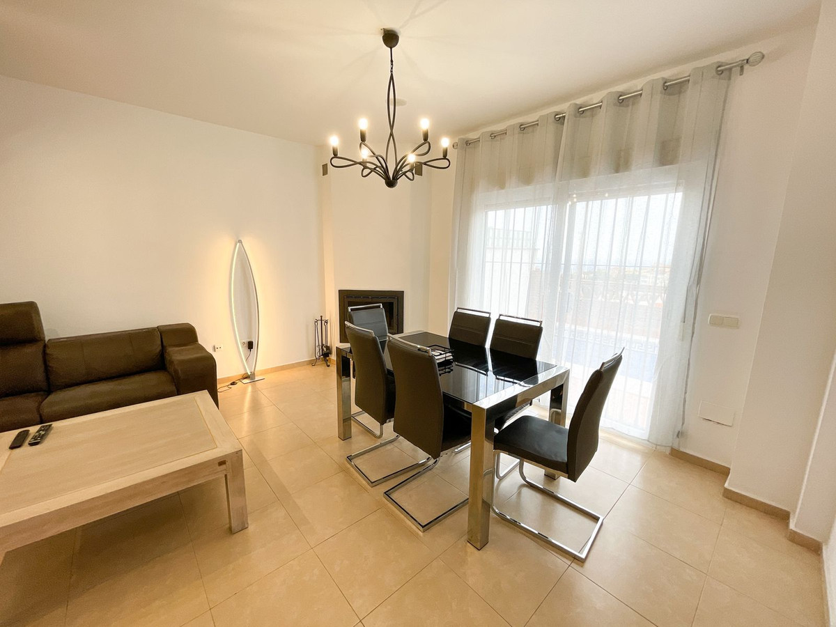 Se vende Pareada de 3 dormitorios en Costa Del Sol, Málaga, España