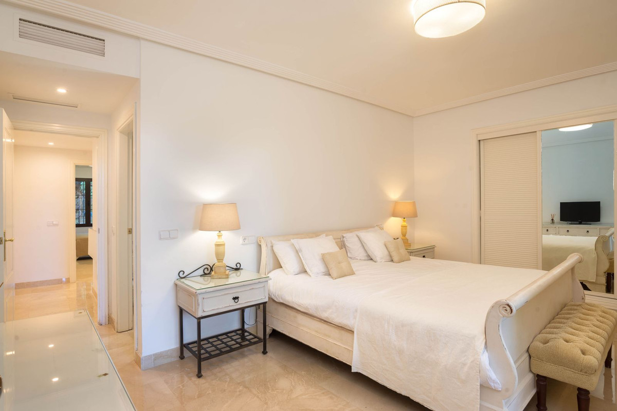 3 Bed Apartment for sale in Los Arqueros Costa Del Sol, Málaga, Spain