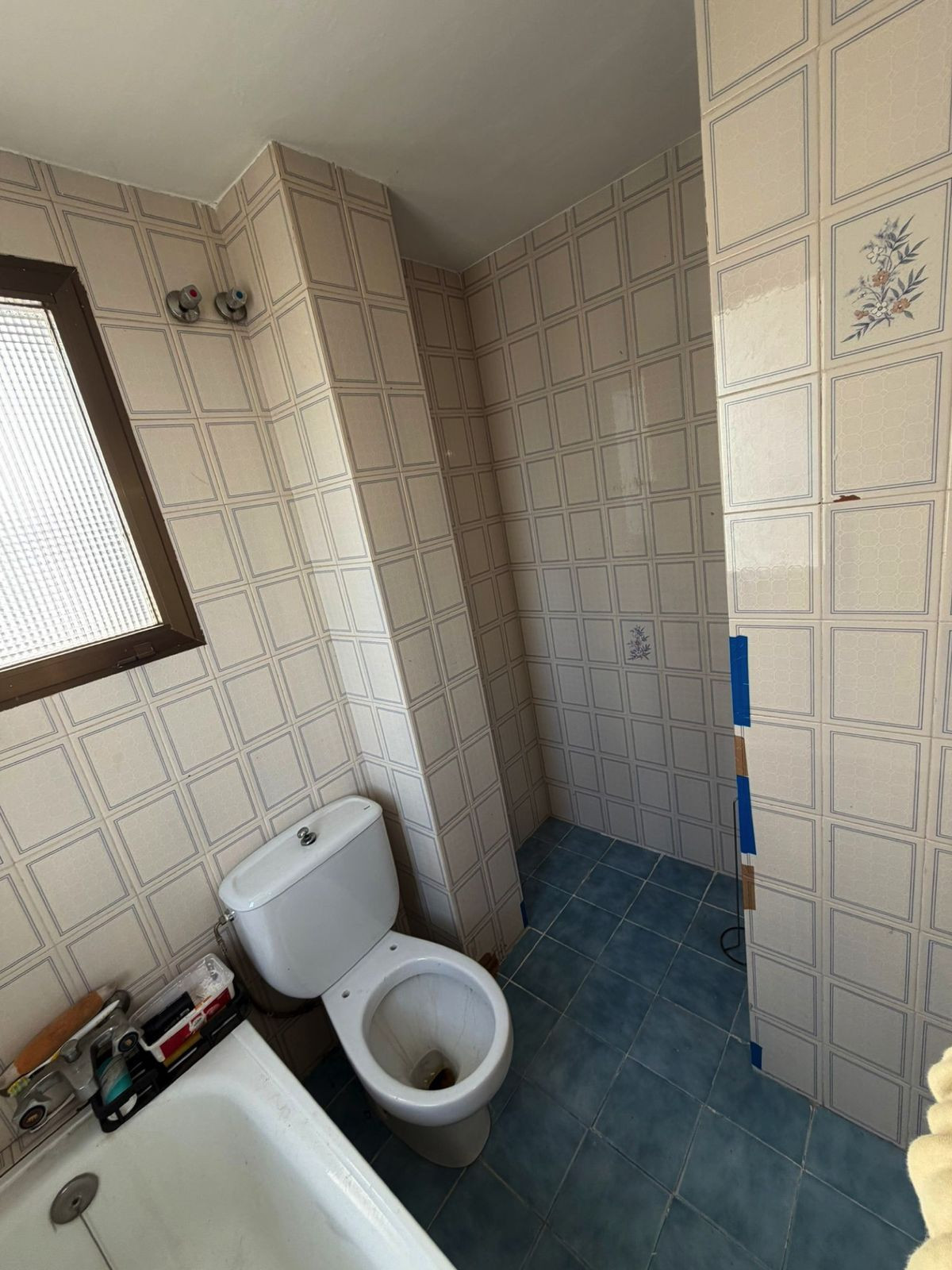 Se vende Apartamento Planta Media de 4 dormitorios en Costa Del Sol, Málaga, España