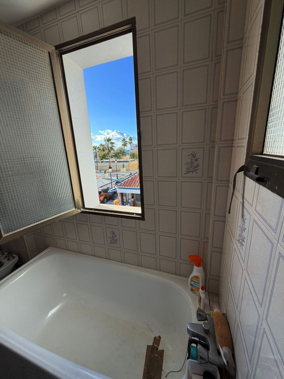 Se vende Apartamento Planta Media de 4 dormitorios en Costa Del Sol, Málaga, España