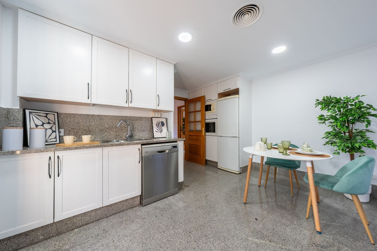 3 Bed Townhouse for sale in Santa Clara Costa Del Sol, Málaga, Spain