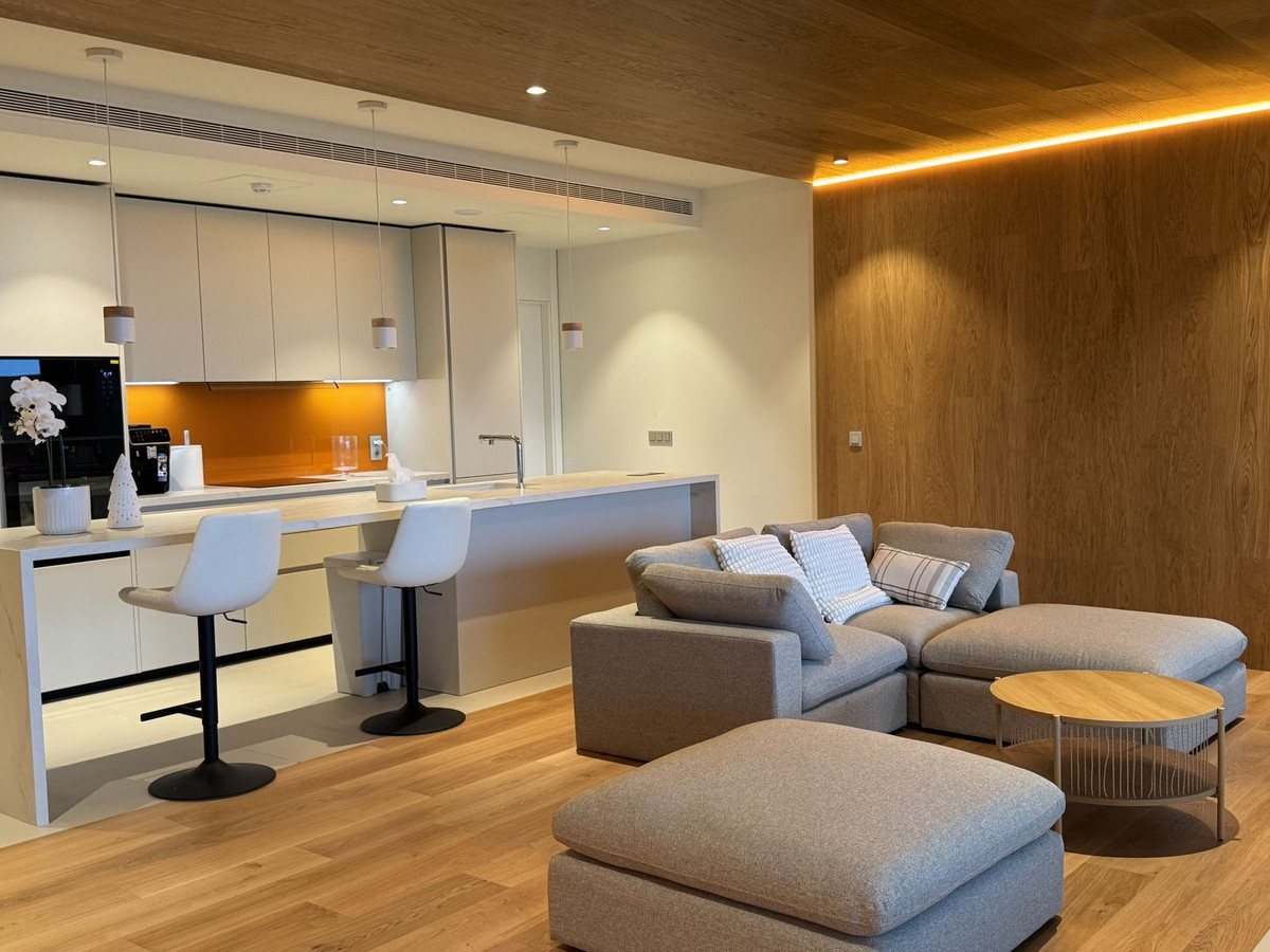 3 Bed Apartment for sale in Fuengirola Costa Del Sol, Málaga, Spain