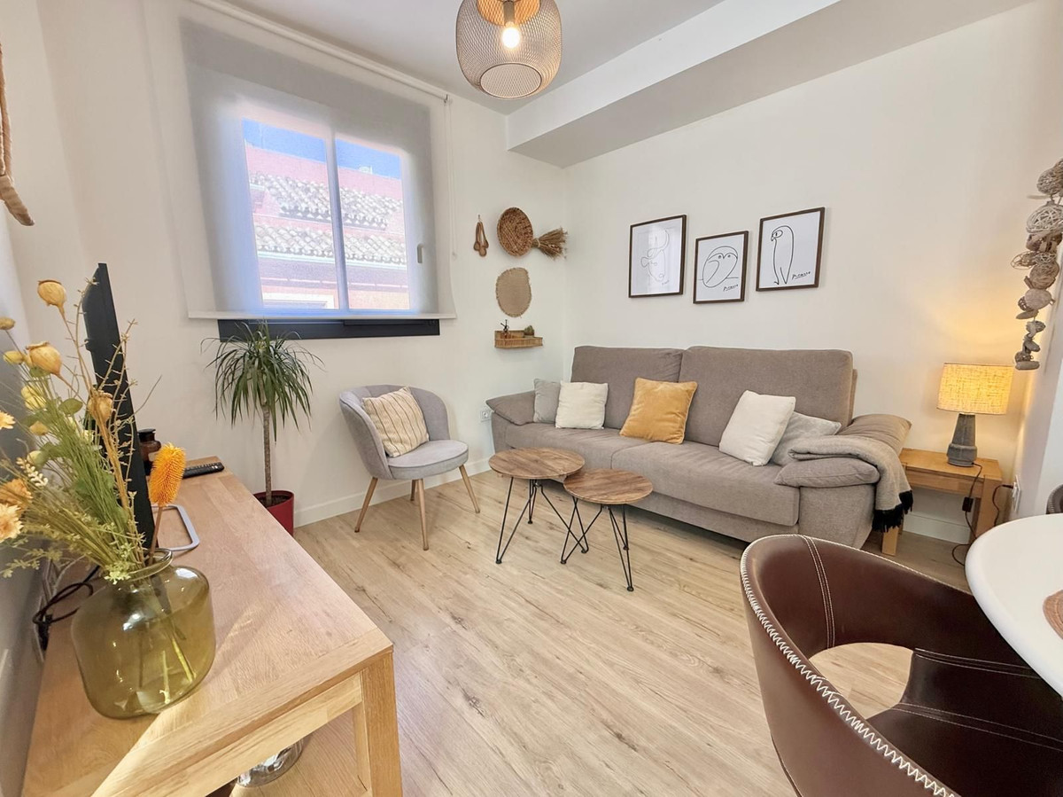 2 Bed Apartment for sale in Los Boliches Costa Del Sol, Málaga, Spain