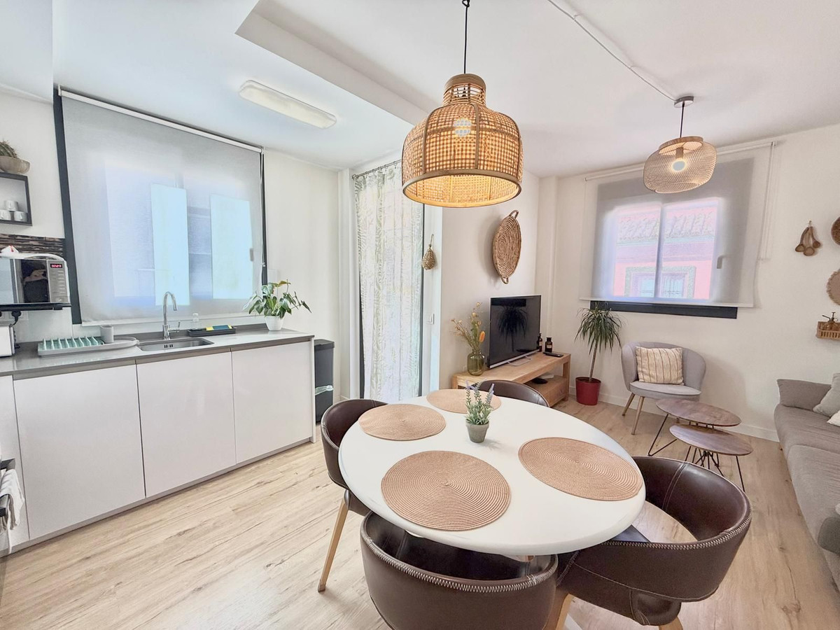 2 Bed Apartment for sale in Los Boliches Costa Del Sol, Málaga, Spain