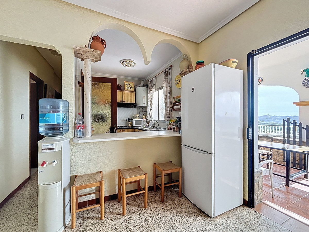 4 Bed Townhouse for sale in Vélezmálaga Costa Del Sol East, Málaga, Spain