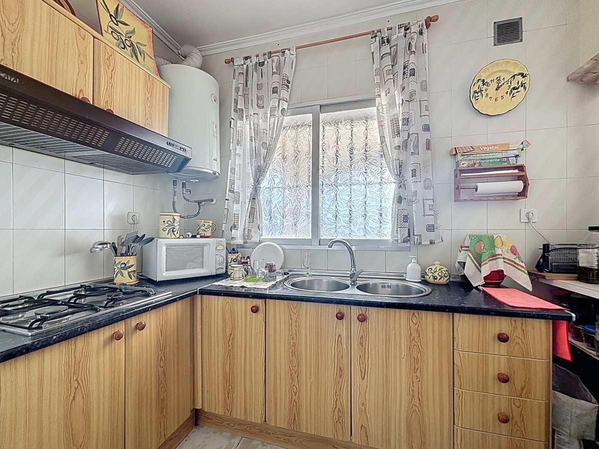 4 Bed Townhouse for sale in Vélezmálaga Costa Del Sol East, Málaga, Spain