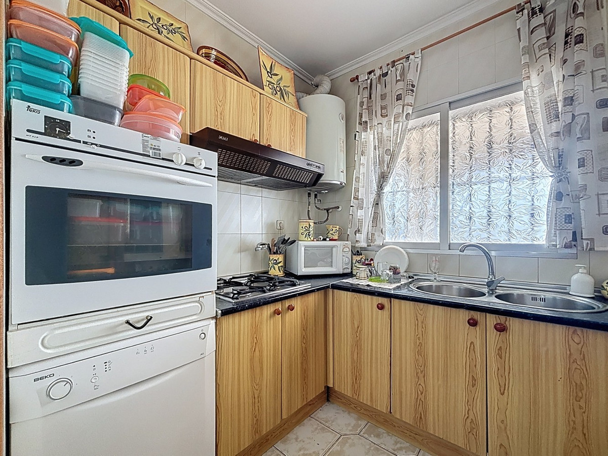 4 Bed Townhouse for sale in Vélezmálaga Costa Del Sol East, Málaga, Spain