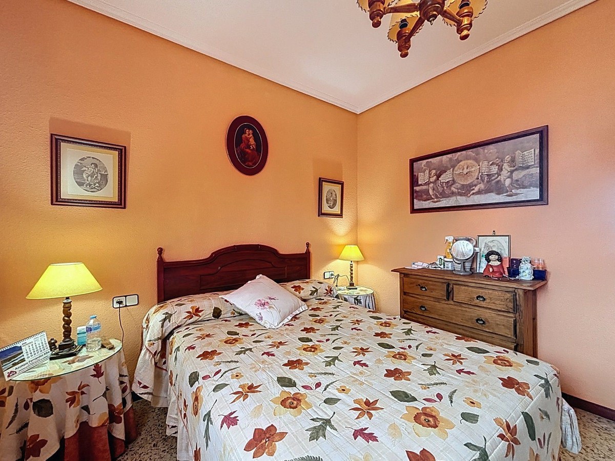 4 Bed Townhouse for sale in Vélezmálaga Costa Del Sol East, Málaga, Spain