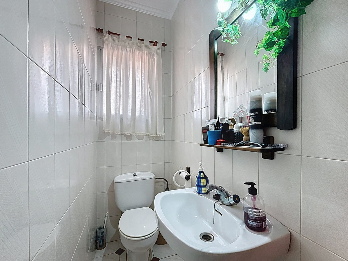 4 Bed Townhouse for sale in Vélezmálaga Costa Del Sol East, Málaga, Spain