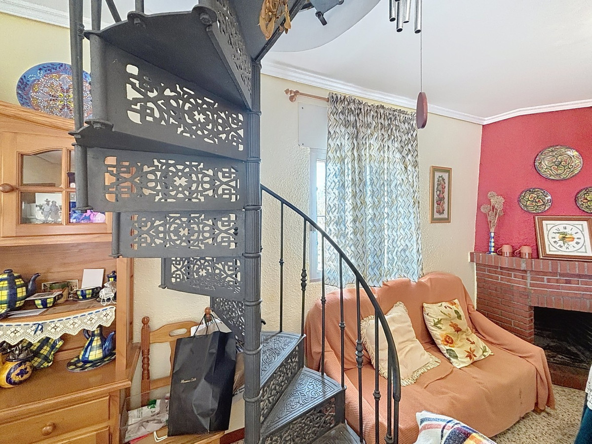 4 Bed Townhouse for sale in Vélezmálaga Costa Del Sol East, Málaga, Spain
