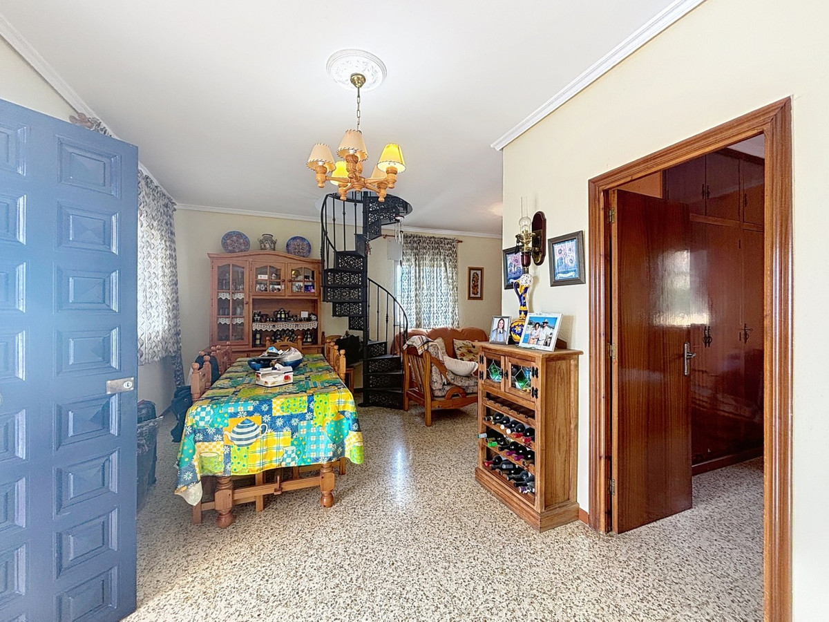 4 Bed Townhouse for sale in Vélezmálaga Costa Del Sol East, Málaga, Spain