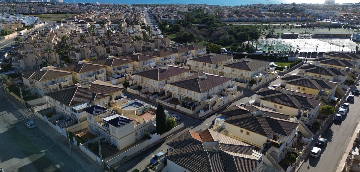 2 Bed Apartment for sale in Playa Flamenca Costa Blanca, Alicante, Spain