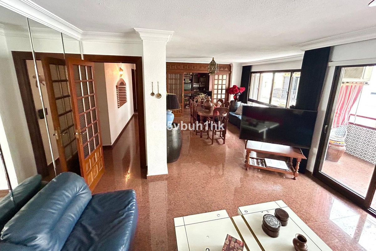 4 Bed Apartment for sale in Fuengirola Costa Del Sol, Málaga, Spain