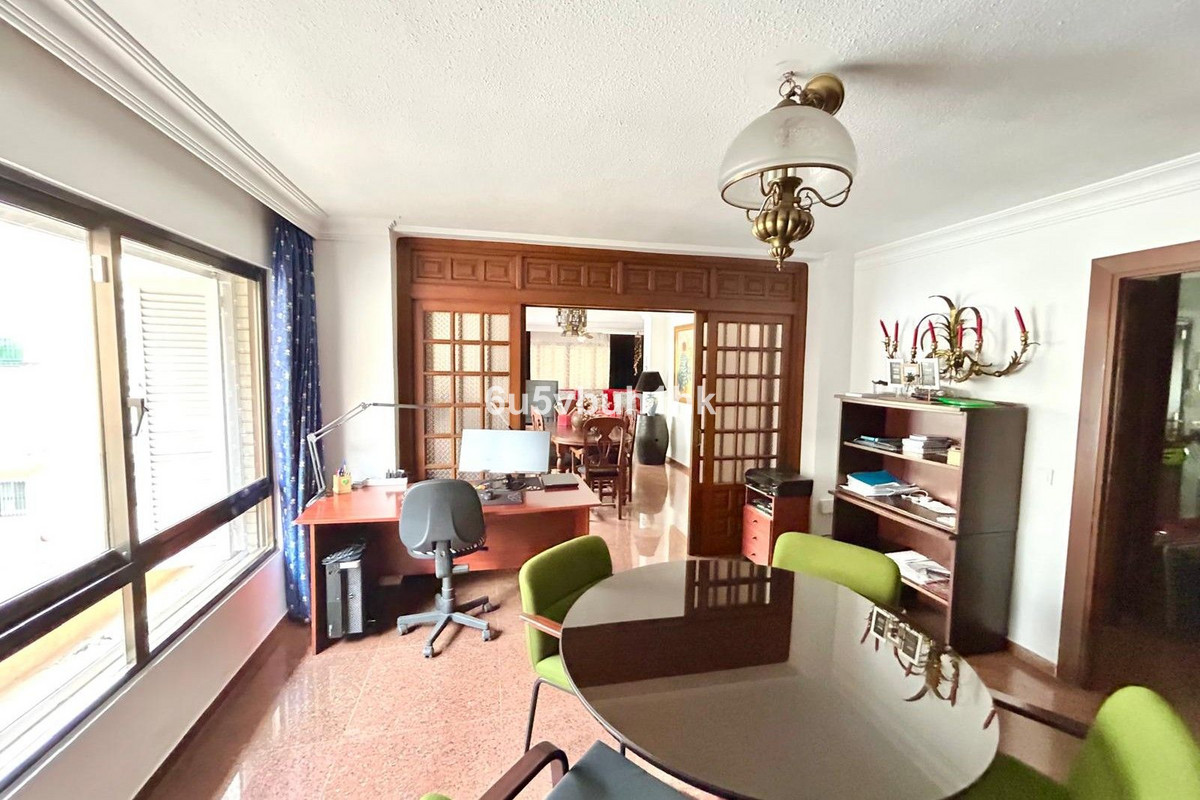 4 Bed Apartment for sale in Fuengirola Costa Del Sol, Málaga, Spain