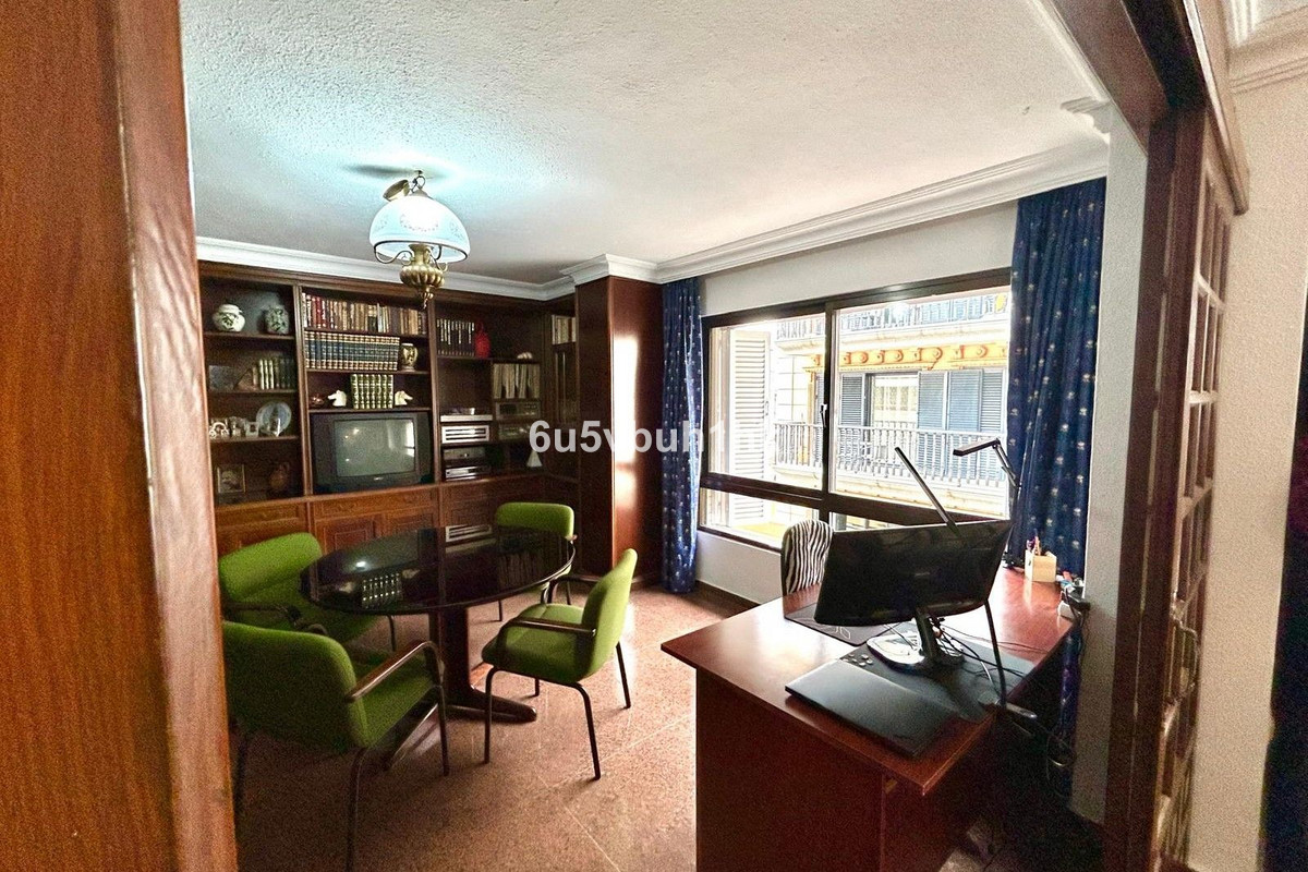 4 Bed Apartment for sale in Fuengirola Costa Del Sol, Málaga, Spain