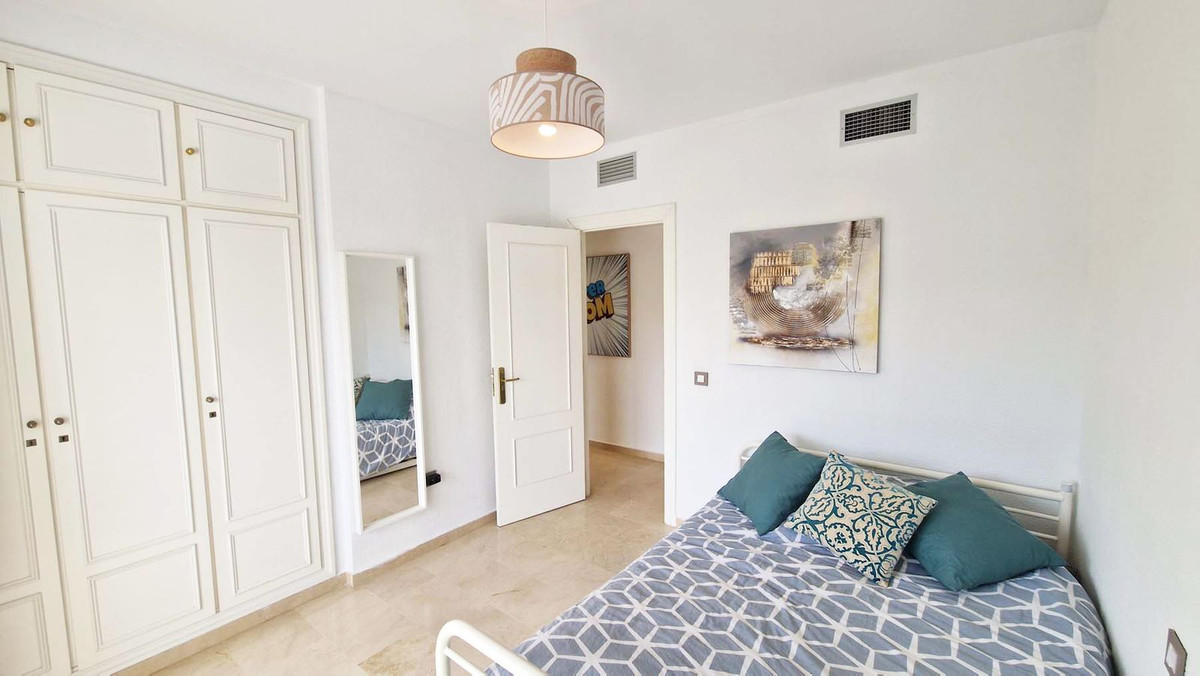 3 Bed Apartment for sale in Benalmadena Costa Costa Del Sol, Málaga, Spain