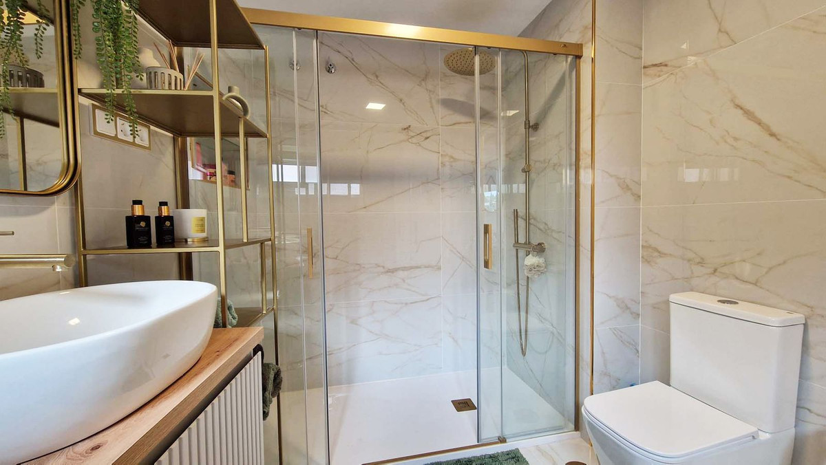 3 Bed Apartment for sale in Benalmadena Costa Costa Del Sol, Málaga, Spain