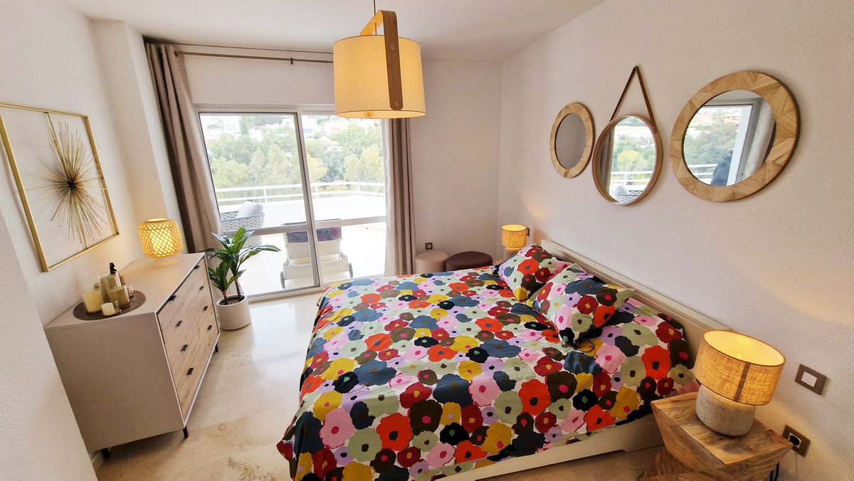 3 Bed Apartment for sale in Benalmadena Costa Costa Del Sol, Málaga, Spain