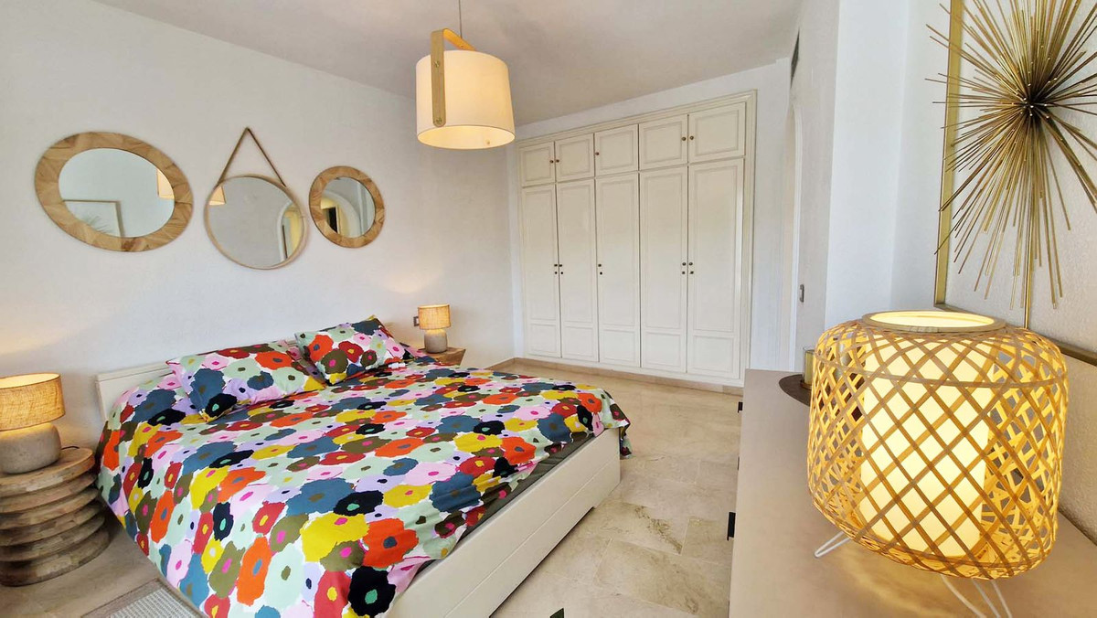 3 Bed Apartment for sale in Benalmadena Costa Costa Del Sol, Málaga, Spain