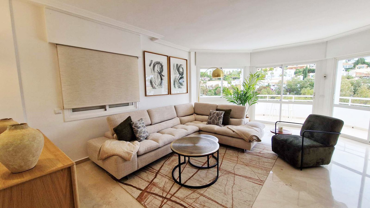 3 Bed Apartment for sale in Benalmadena Costa Costa Del Sol, Málaga, Spain