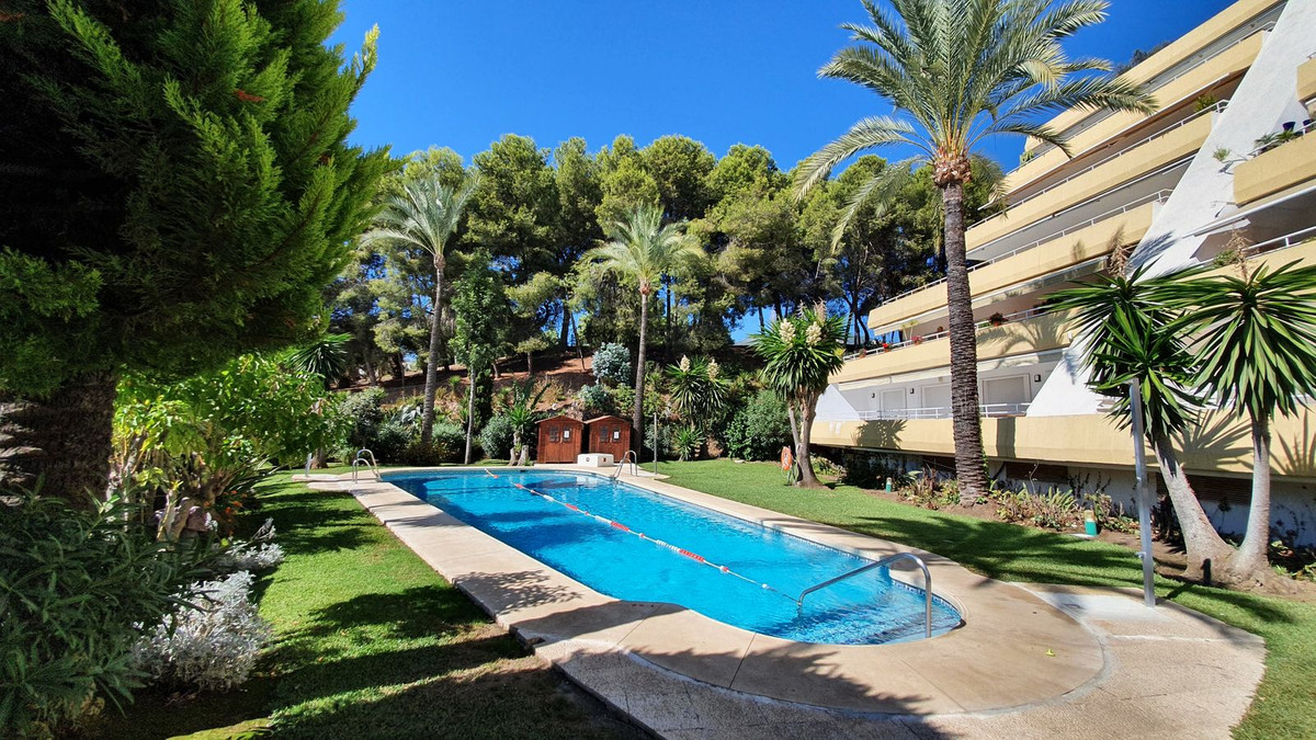 3 Bed Apartment for sale in Benalmadena Costa Costa Del Sol, Málaga, Spain