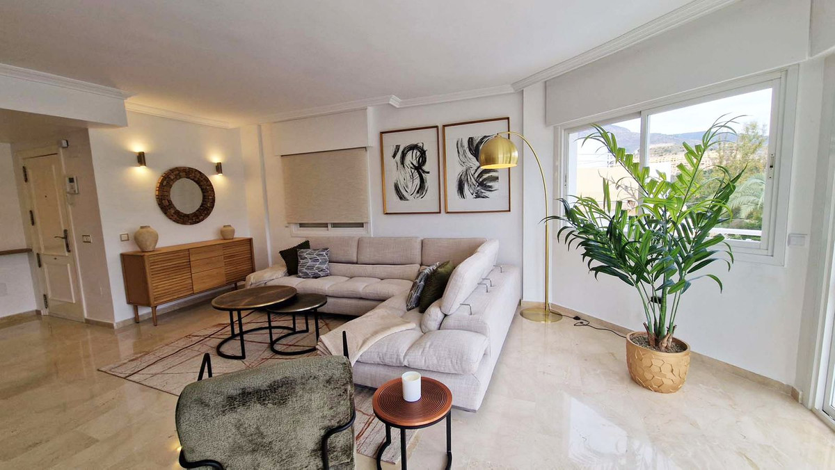 3 Bed Apartment for sale in Benalmadena Costa Costa Del Sol, Málaga, Spain