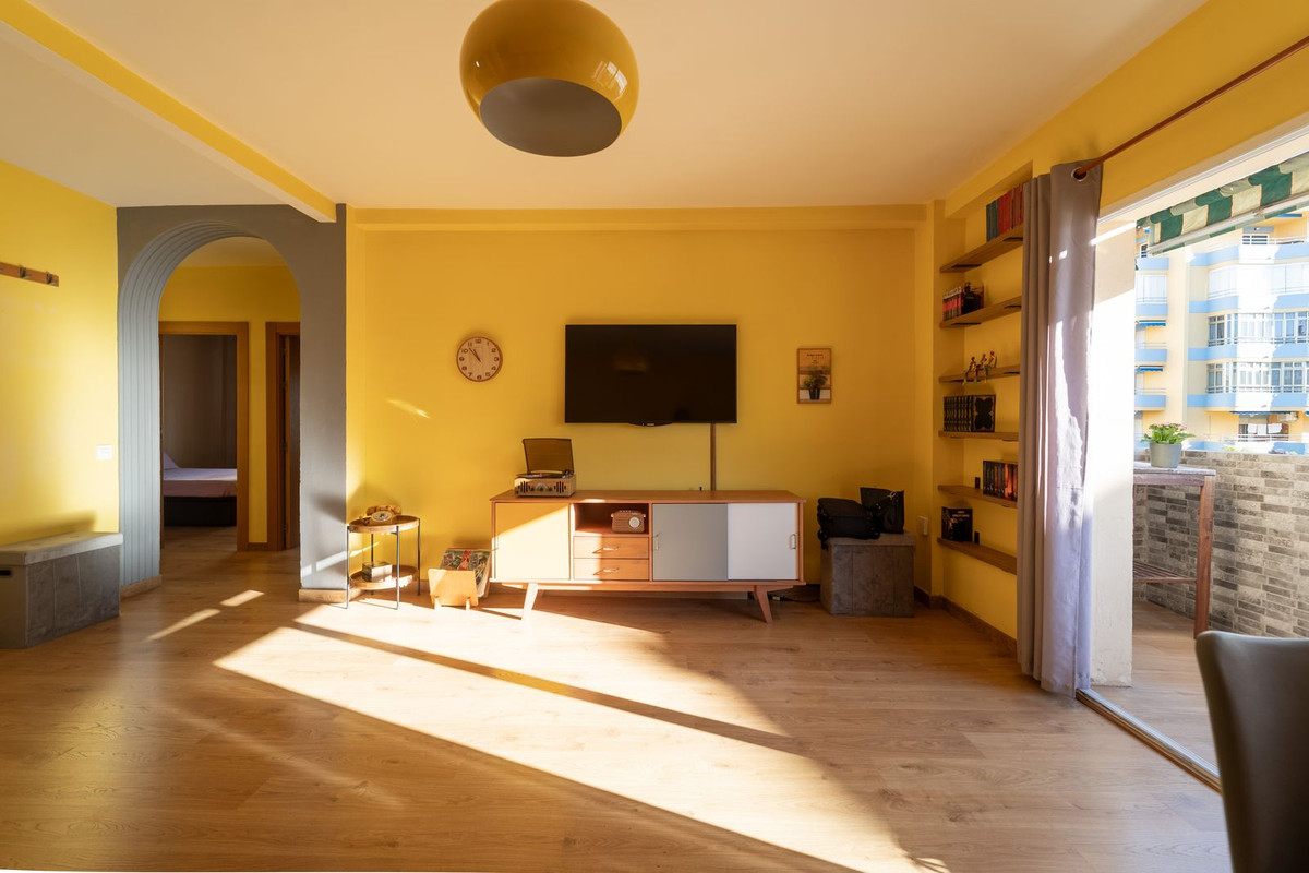 Se vende Apartamento Planta Media de 3 dormitorios en Costa Del Sol, Málaga, España