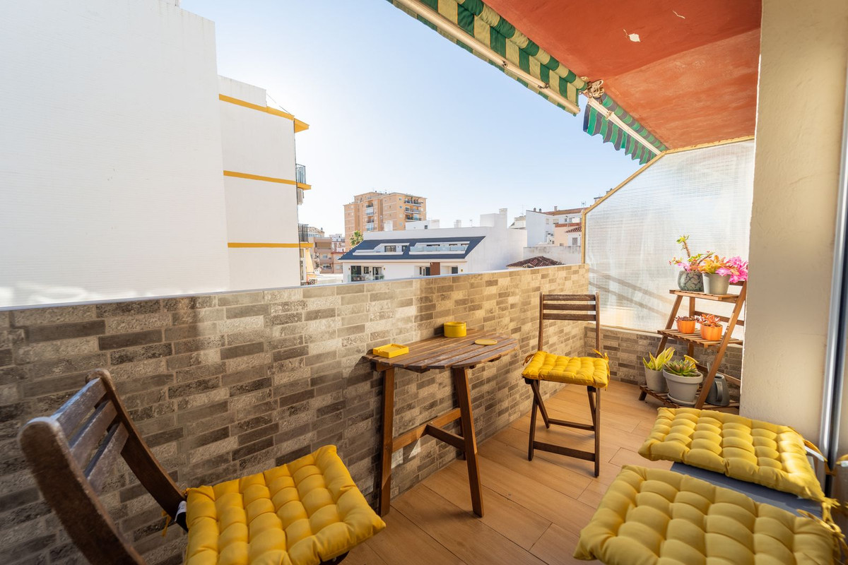 Se vende Apartamento Planta Media de 3 dormitorios en Costa Del Sol, Málaga, España