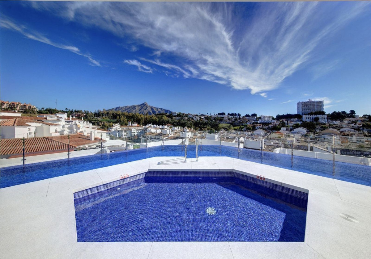 3 Bed Apartment for sale in Nueva Andalucía Costa Del Sol, Málaga, Spain