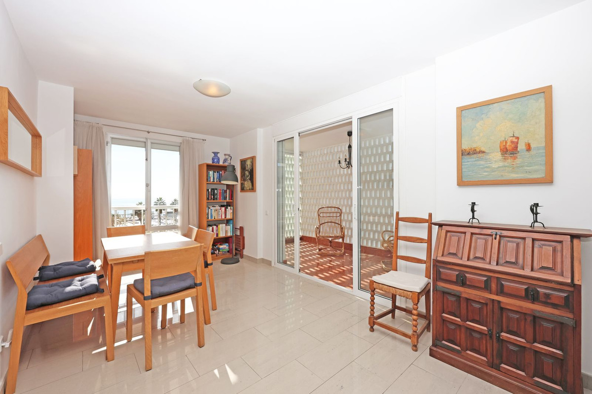 3 Bed Apartment for sale in Marbella Costa Del Sol, Málaga, Spain