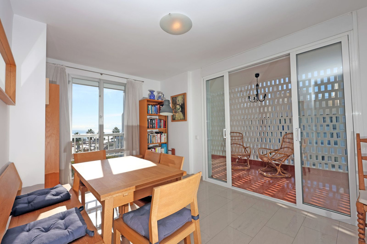 3 Bed Apartment for sale in Marbella Costa Del Sol, Málaga, Spain