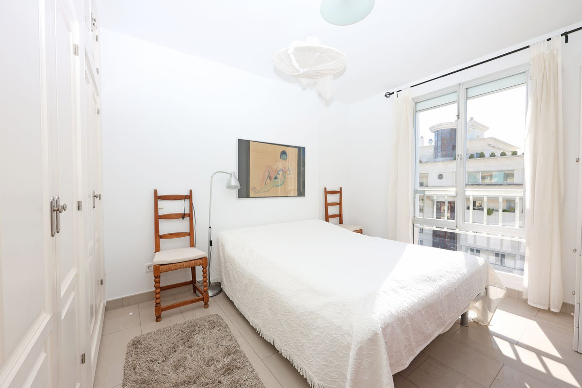 3 Bed Apartment for sale in Marbella Costa Del Sol, Málaga, Spain