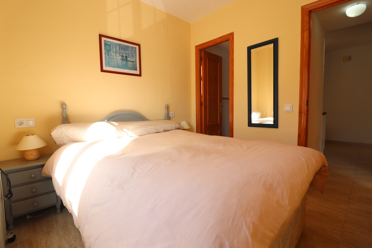 Se vende Apartamento Planta Baja de 2 dormitorios en Costa Blanca, Alicante, España