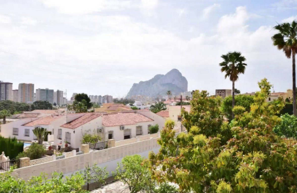 Se vende Villa - Chalet de 4 dormitorios en Costa Blanca, Alicante, España