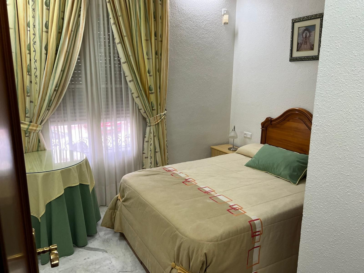 4 Bed Townhouse for sale in Nueva Andalucía Costa Del Sol, Málaga, Spain