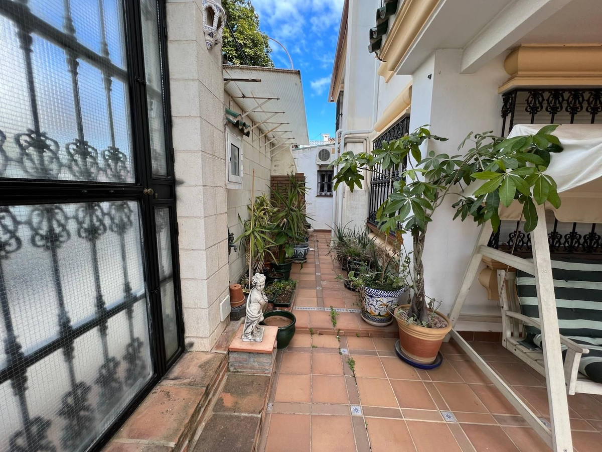 4 Bed Townhouse for sale in Nueva Andalucía Costa Del Sol, Málaga, Spain