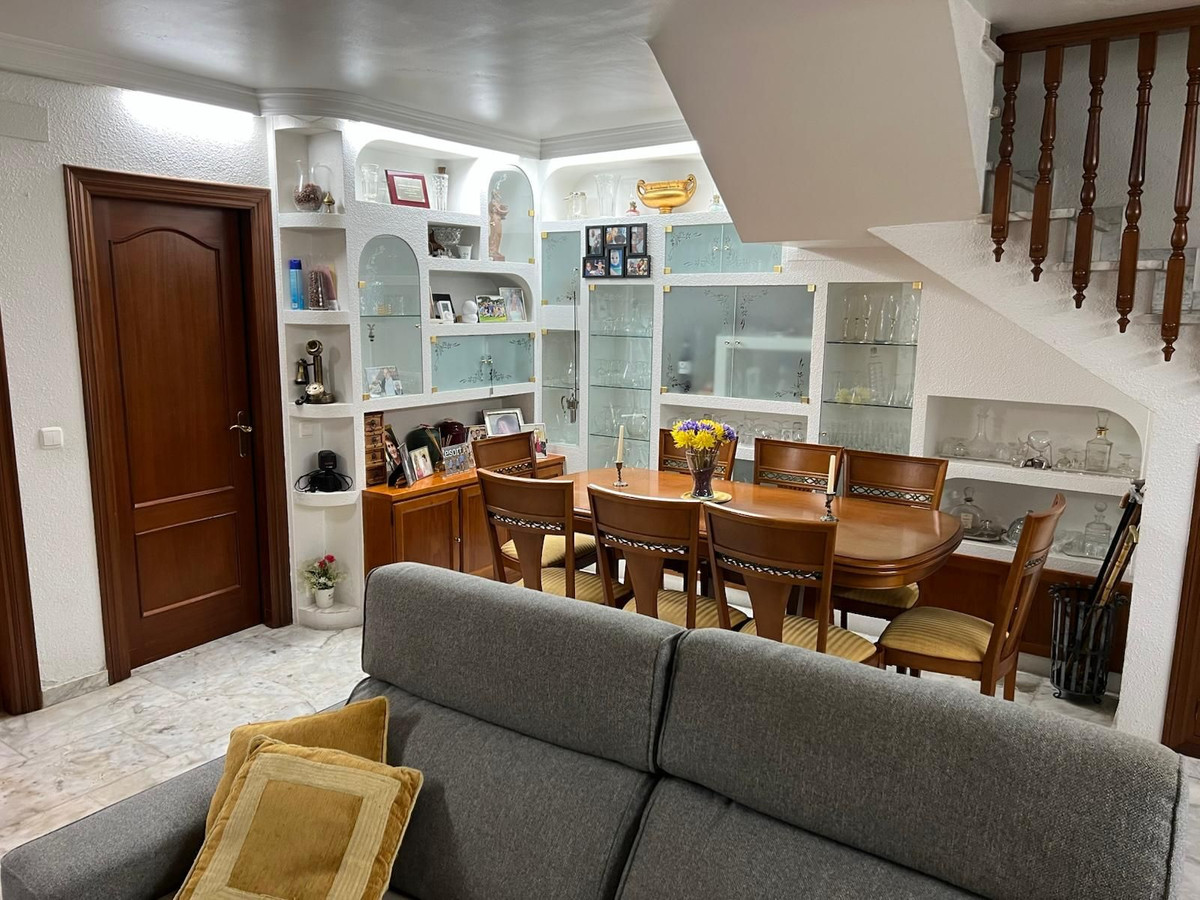 4 Bed Townhouse for sale in Nueva Andalucía Costa Del Sol, Málaga, Spain