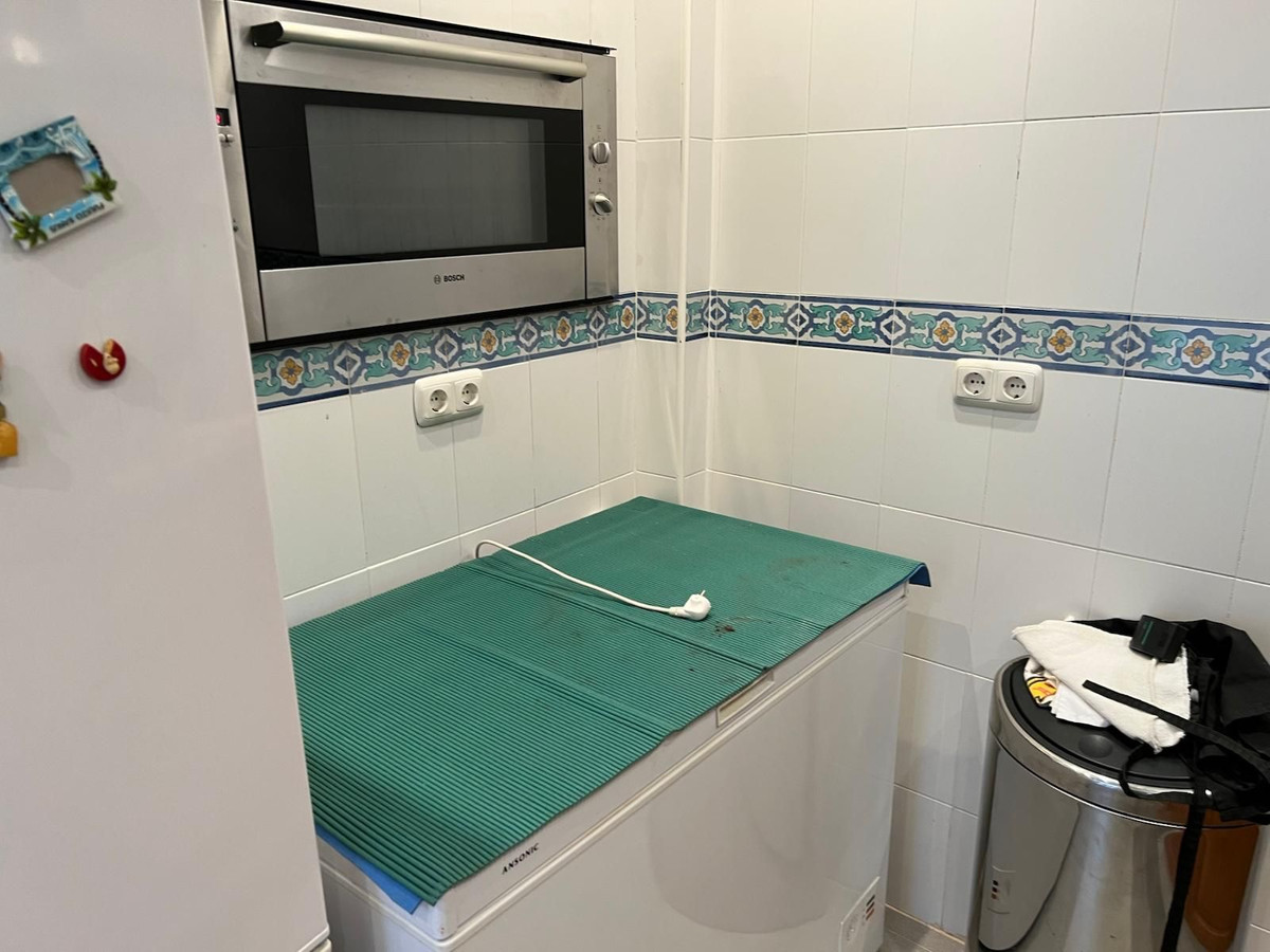 4 Bed Townhouse for sale in Nueva Andalucía Costa Del Sol, Málaga, Spain