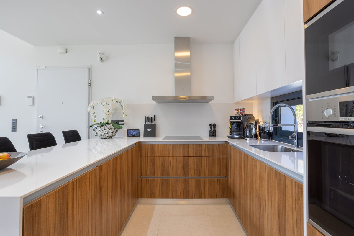 Se vende Villa - Chalet de 4 dormitorios en Costa Blanca, Alicante, España