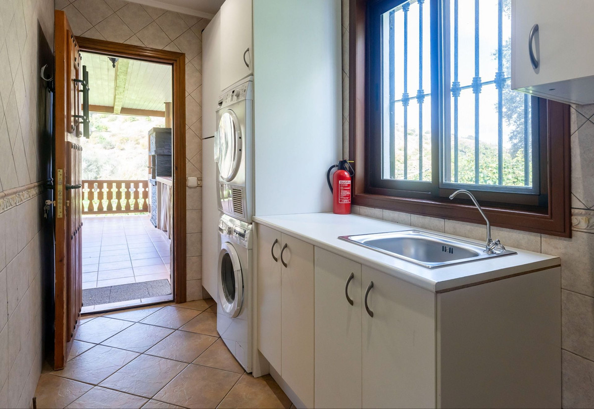 Se vende Villa - Chalet de 2 dormitorios en Costa Del Sol, Málaga, España